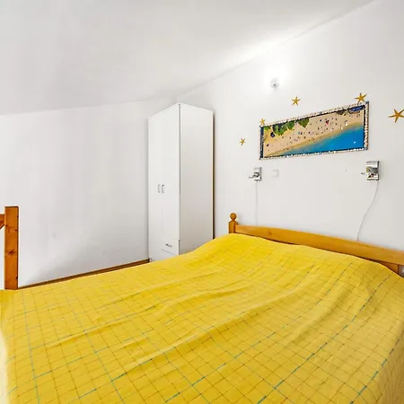Mijic Apartment *