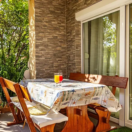 Mijic Apartment *