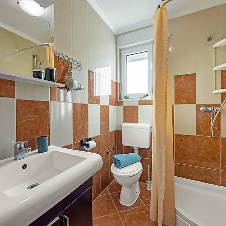 Mijic Apartment *